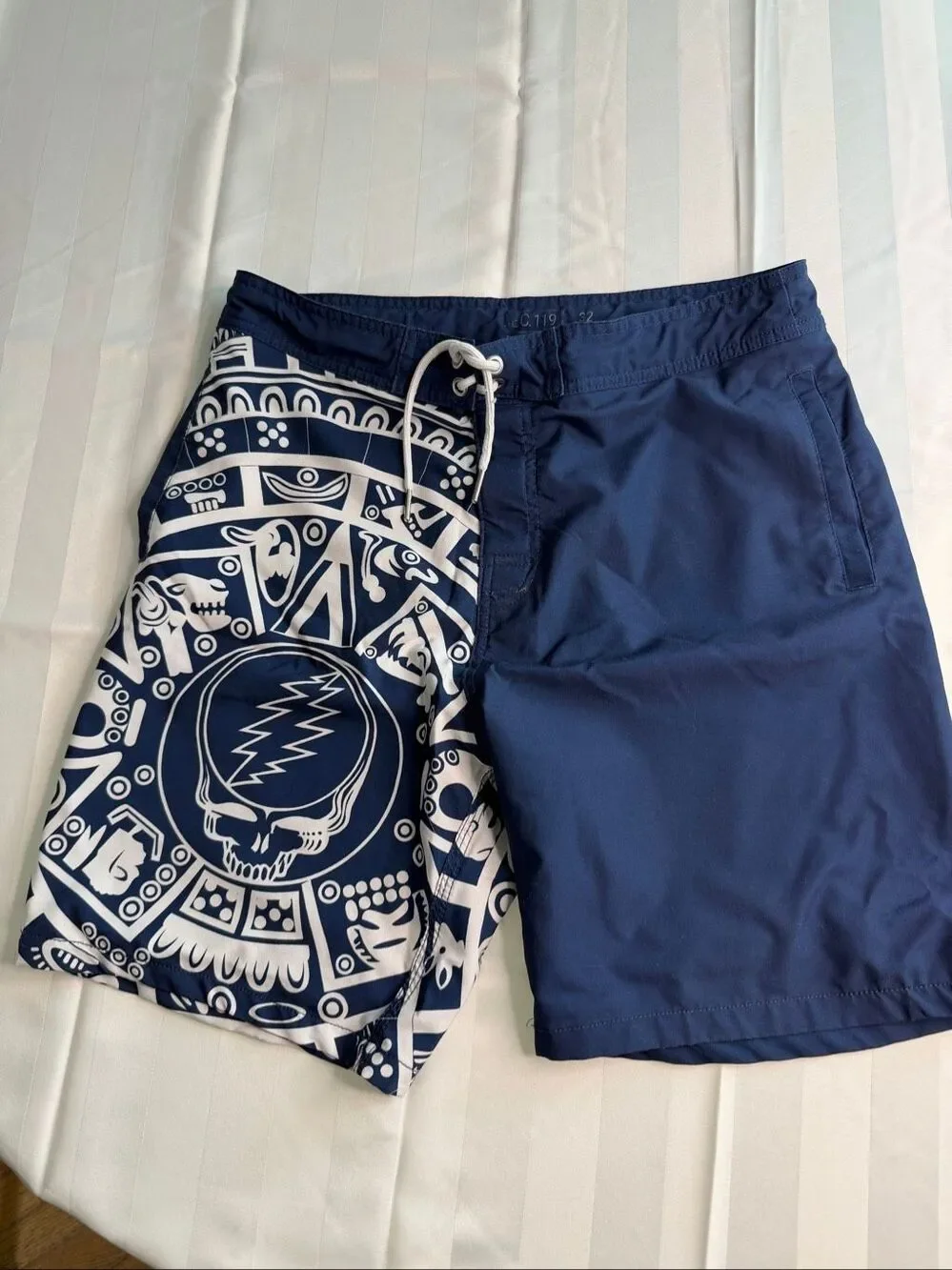 SEC 119 Grateful Dead Steal Your Face Navy Blue Swim Trunks Men’s Size 32